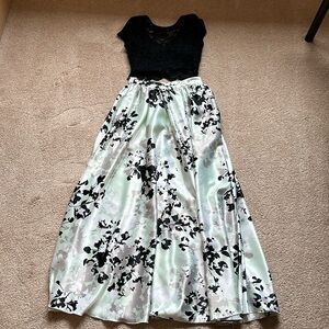 Speechless 2-Piece Maxi Formal Dress Shiny Modern Floral Skirt POCKETS Lace Top